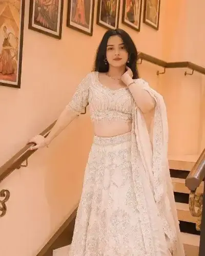 Escort Sonari